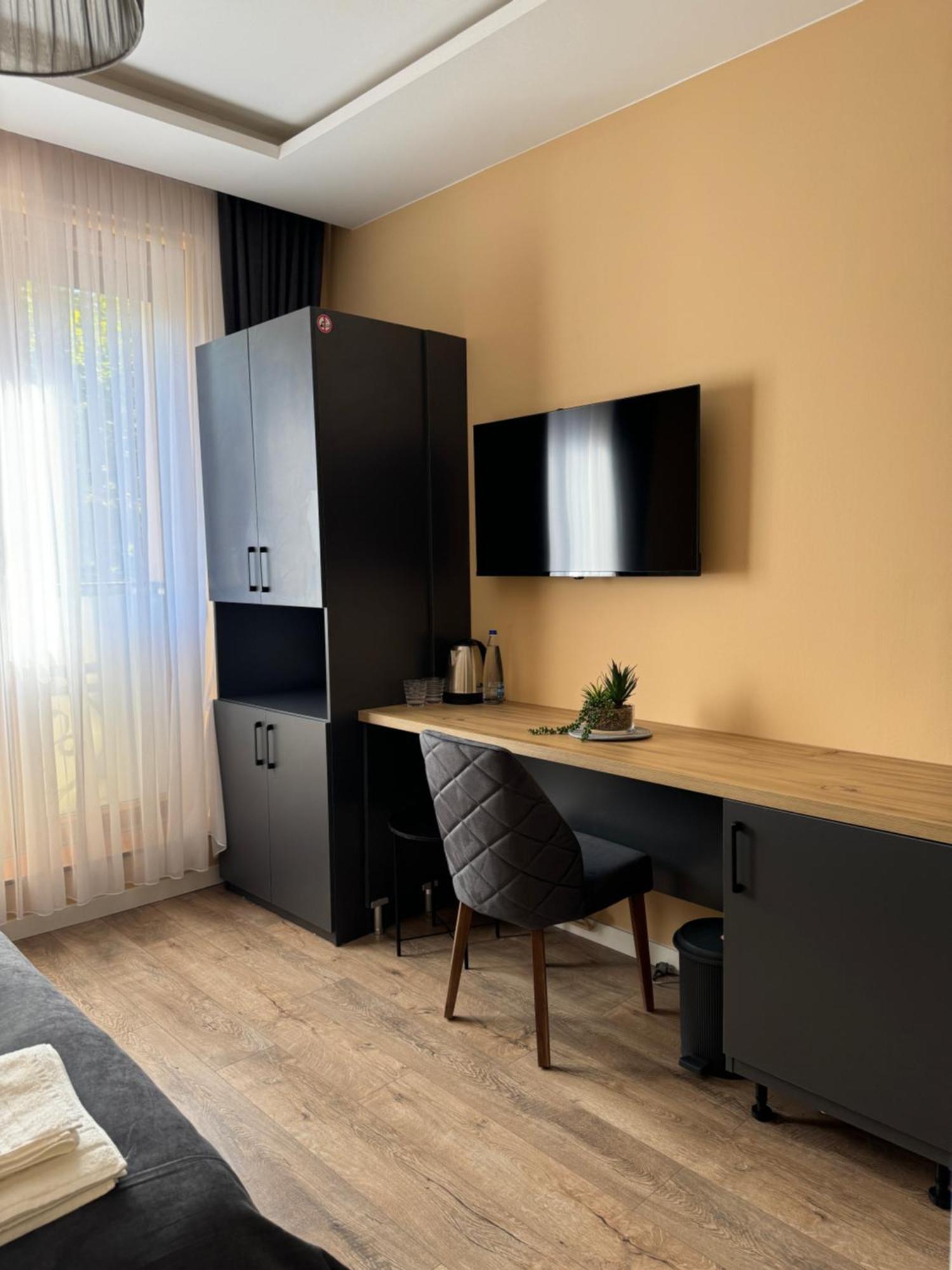 Midtown Prishtina Stays - Central Location Πρίστινα Εξωτερικό φωτογραφία