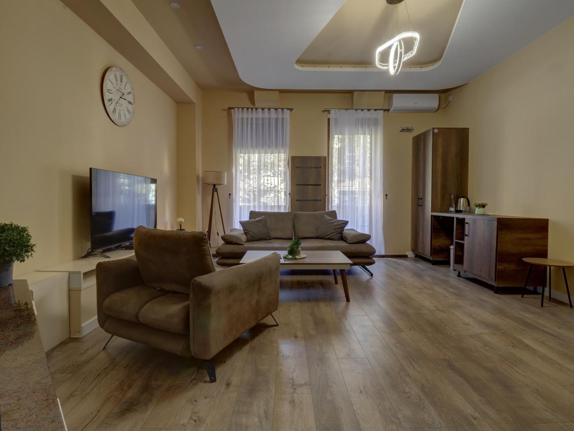 Midtown Prishtina Stays - Central Location Πρίστινα Εξωτερικό φωτογραφία