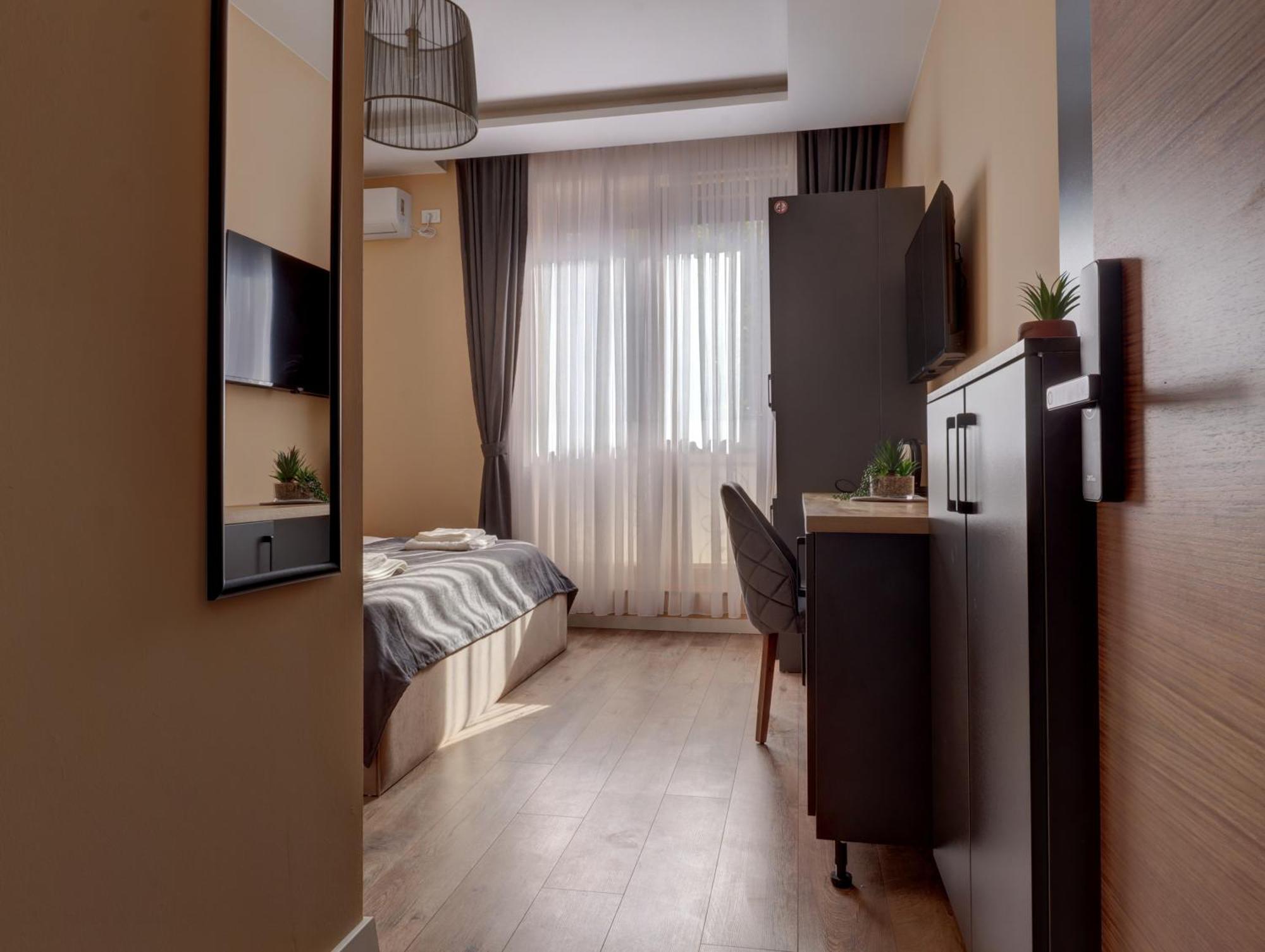 Midtown Prishtina Stays - Central Location Πρίστινα Εξωτερικό φωτογραφία