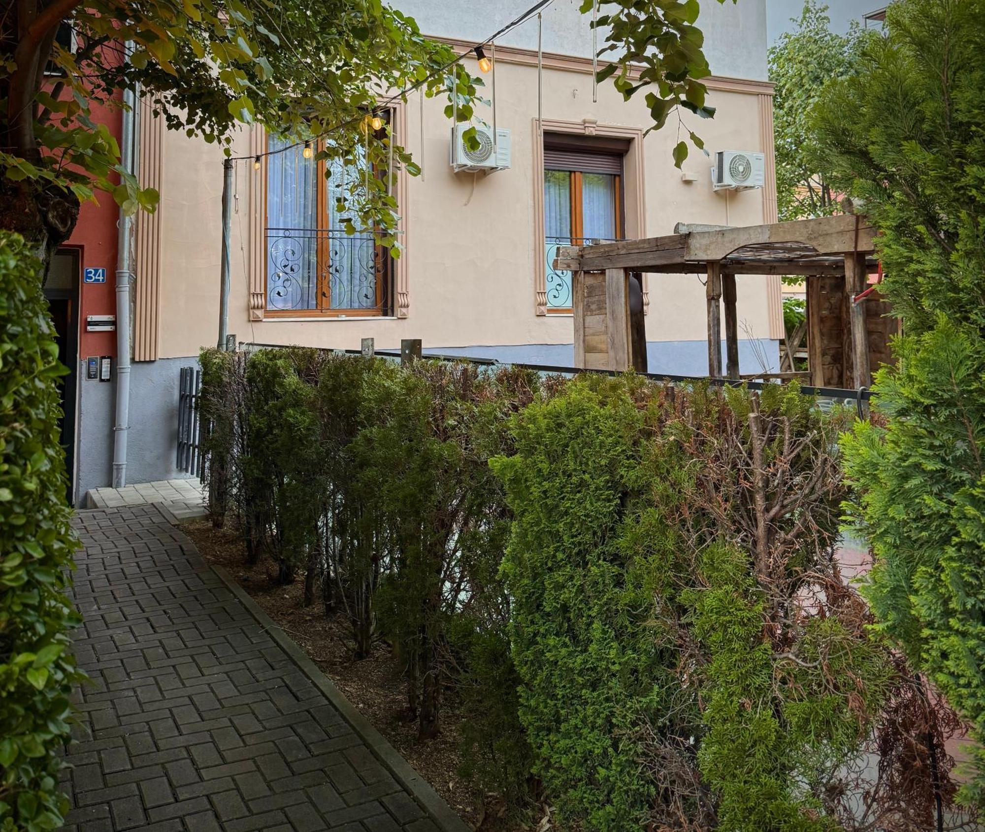Midtown Prishtina Stays - Central Location Πρίστινα Εξωτερικό φωτογραφία